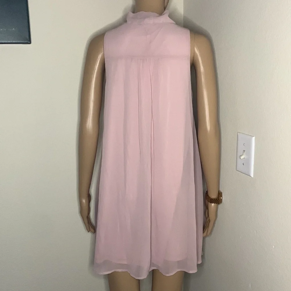 Dress - Picture 5 of 5